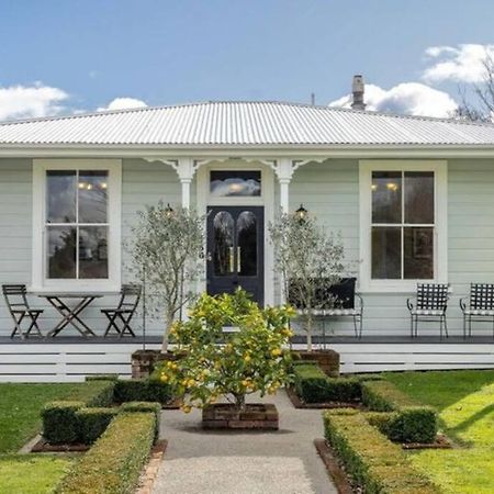 Historic Charm In Greytown - Cosy Kowhai Cottage ภายนอก รูปภาพ