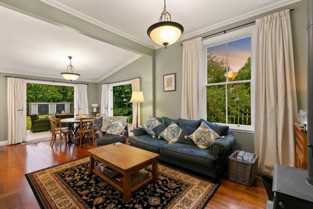 Historic Charm In Greytown - Cosy Kowhai Cottage ภายนอก รูปภาพ