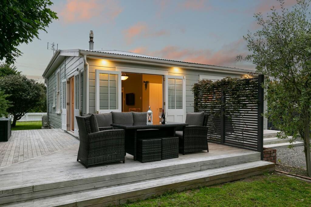 Historic Charm In Greytown - Cosy Kowhai Cottage ภายนอก รูปภาพ